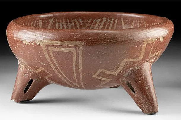 Pre-Columbian Chupicuaro Tripod Rattle Bowl