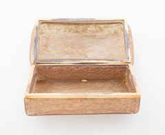 Italian Murano Glass Box Having Rare Overall Aventurine Glitter