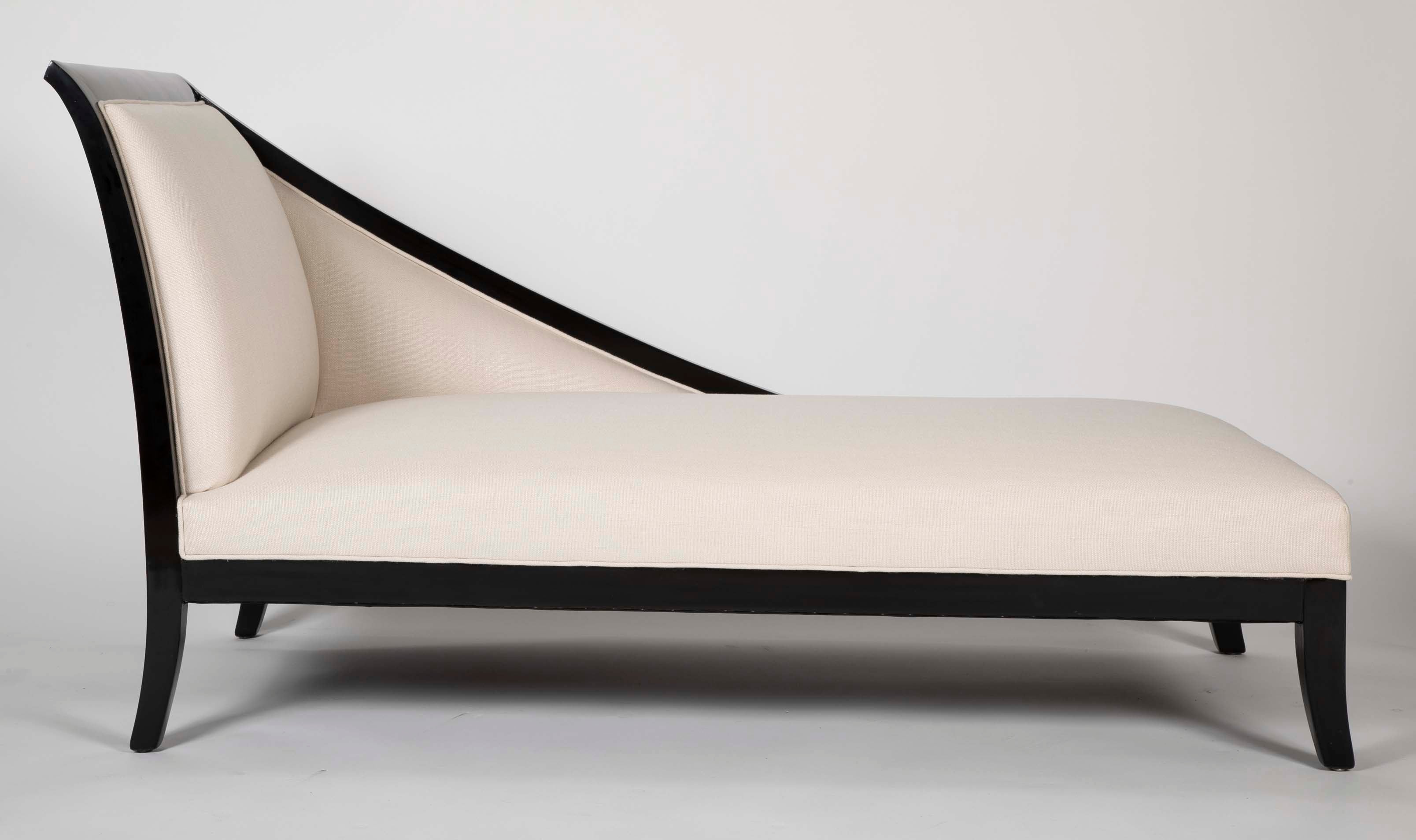 Art Deco French Ebonized Daybed with Graceful Lines