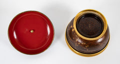 Lacquer Pot Pourrie Box and Cover