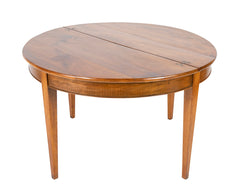 Early 19th Century Walnut Dining Table