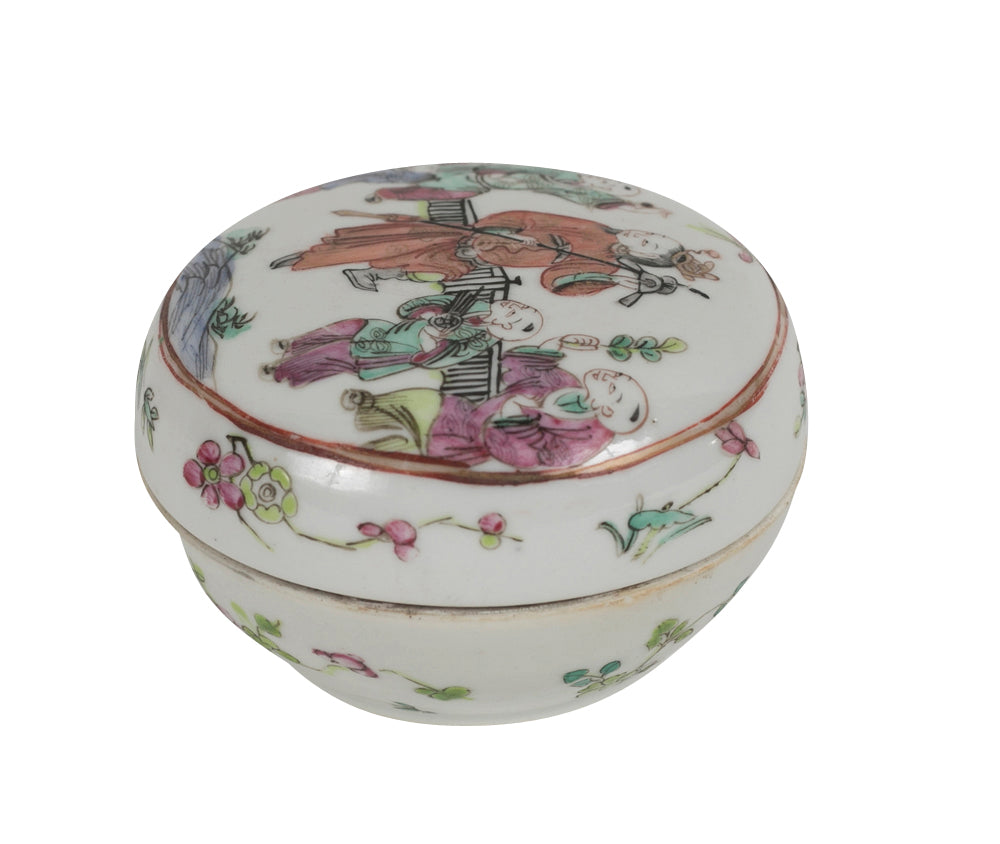 Covered Chinese Porcelain Box