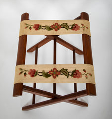 A Maple Folding Luggage Stand