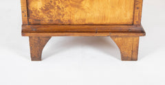 American Lift-Top Blanket Chest in Pine with Yellow & Brown Grained Finish