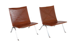 Pair of PK22 Lounge Chairs by Danish Furniture Designer Poul Kjaerholm