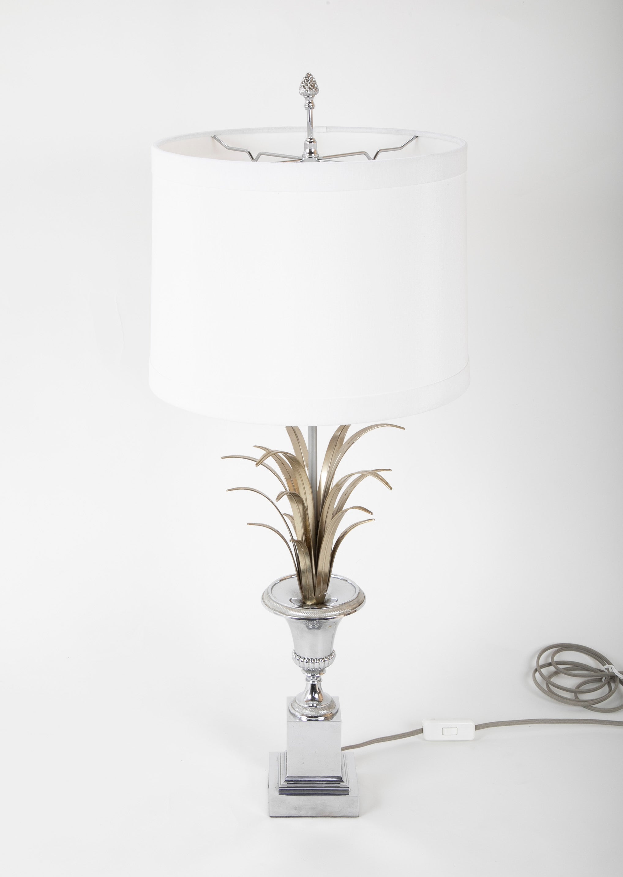 Foliate Cast Metal Lamp in the Style of Charles et Fils