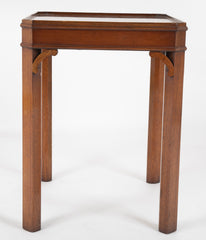 A Georgian Mahogany Tray Top End Table