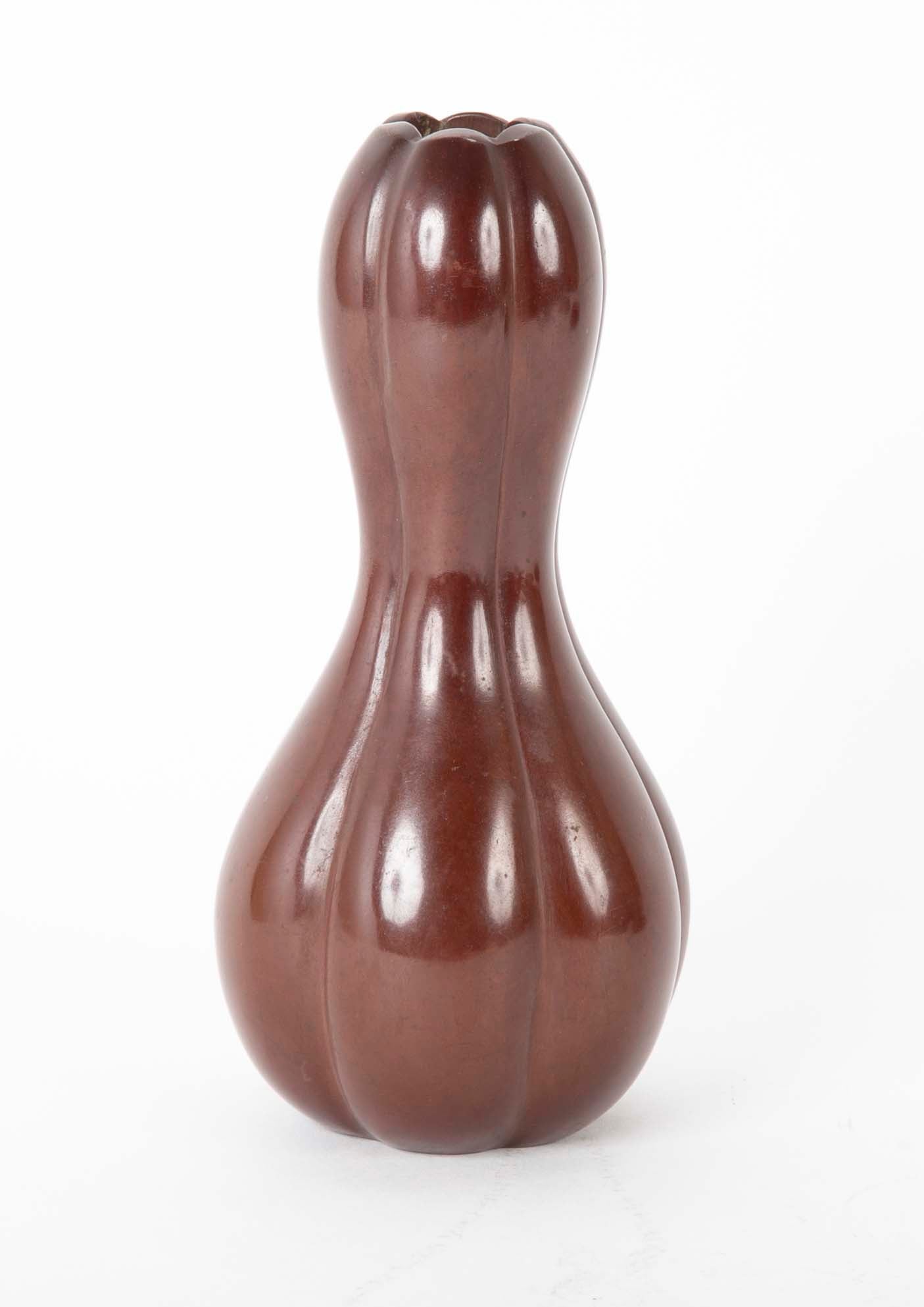 Delicate Lobed Double Gourd Shaped Japanese Bronze Vase