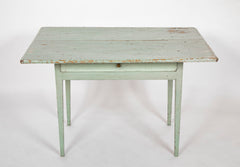 Early 19th Century American Pine Tavern Table