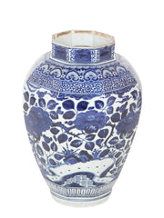 Large Late 17th/Early 18th Octagonal Blue & White Imari Jar