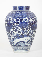 Large Late 17th/Early 18th Octagonal Blue & White Imari Jar