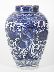 Large Late 17th/Early 18th Octagonal Blue & White Imari Jar