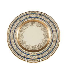 A Set of 12 Porcelain Dining Plates by Heinrich & Co.