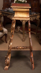 Italian Carved Gilt Wood Bust Stand