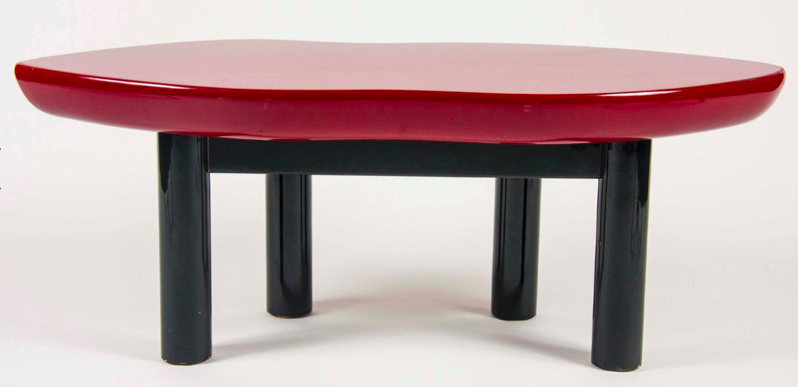 "Joan Crawfords Lips" as coffee table designed by Jay Spectre