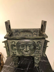 Chinese Archaistic Style Bronze Ritual Vessel